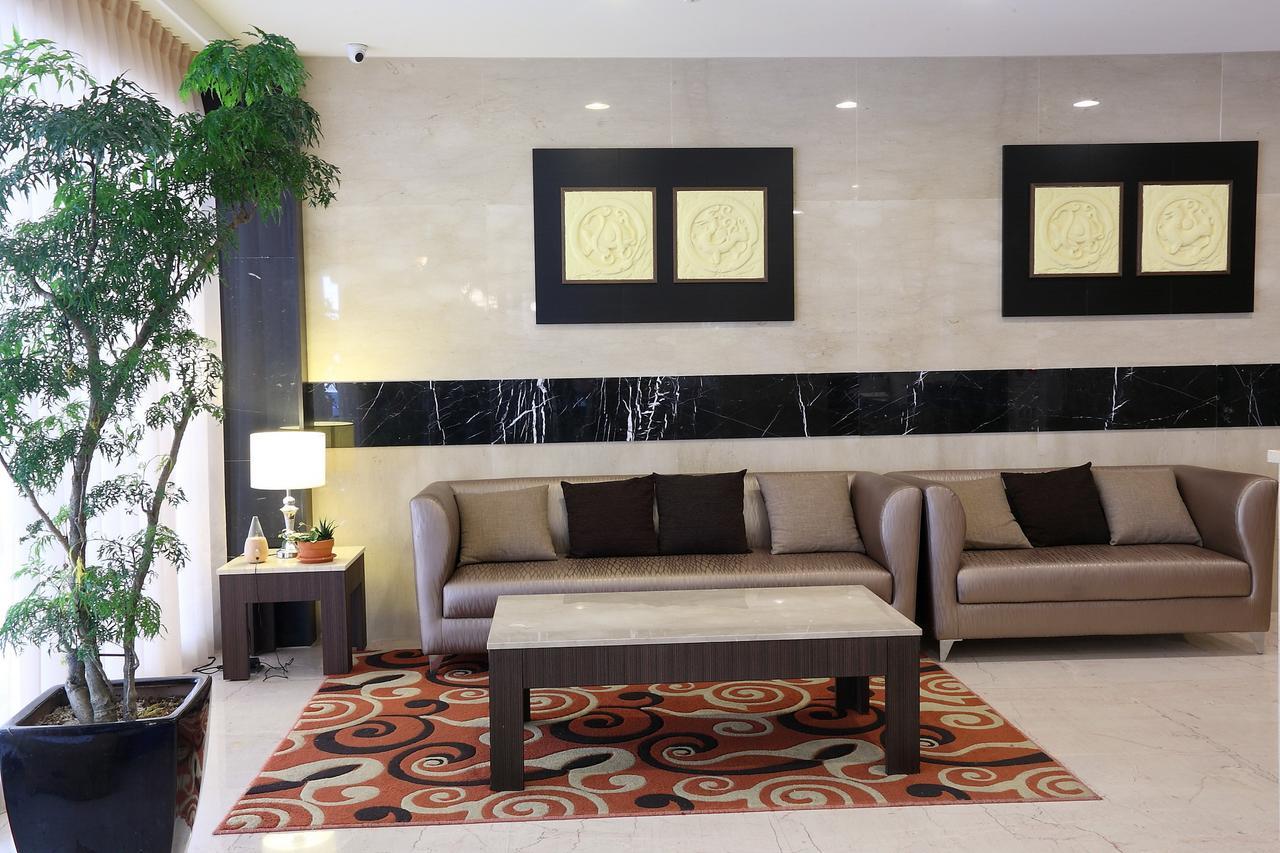 Maple Hotel Тайнань Экстерьер фото