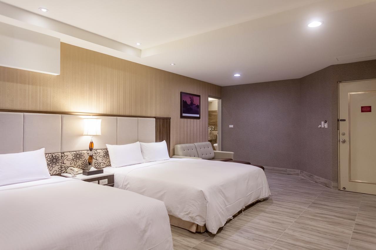 Maple Hotel Тайнань Экстерьер фото